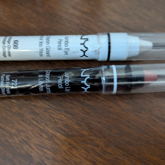 NYX Lip Balm & Gloss Set - Pink, Coral, Black - Picture 3 of 3